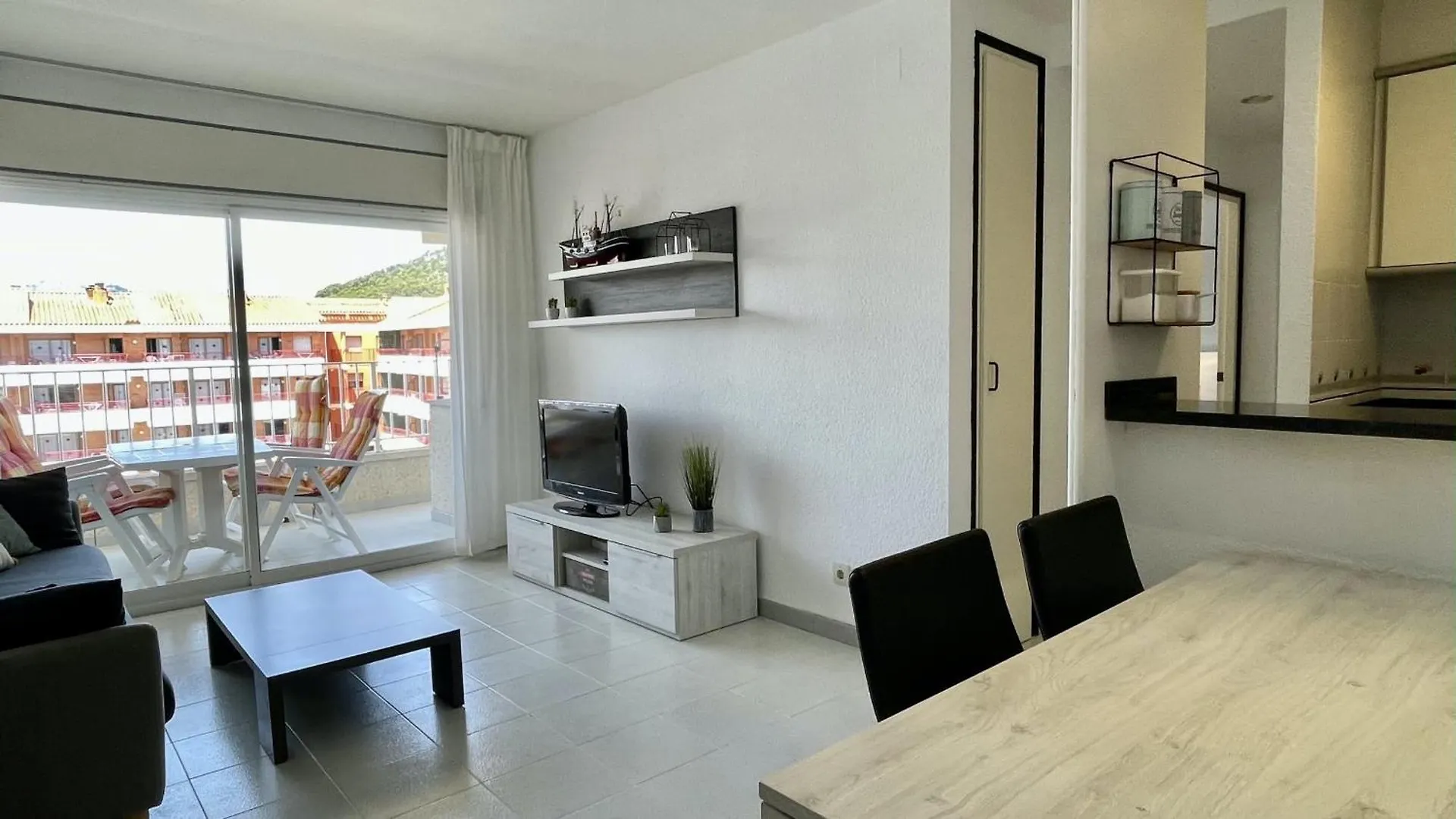 Blaumar B 36 - Apartamento Con Piscina L'Estartit Spagna